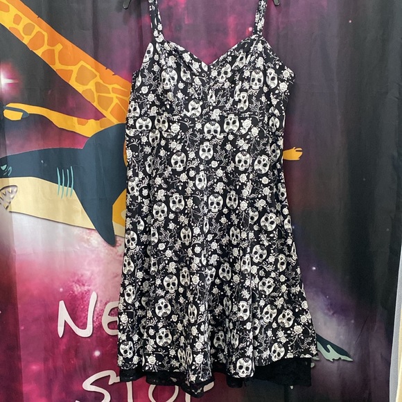 Nwt Torrid retro style sugar skull dress - Picture 3 of 5